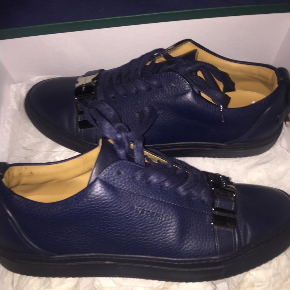 Buscemi blue leather low top with buckle new